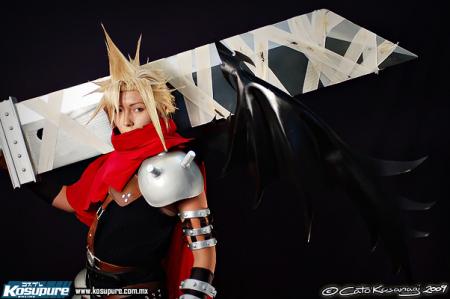 Cloud from Kingdom Hearts worn by B-Shira