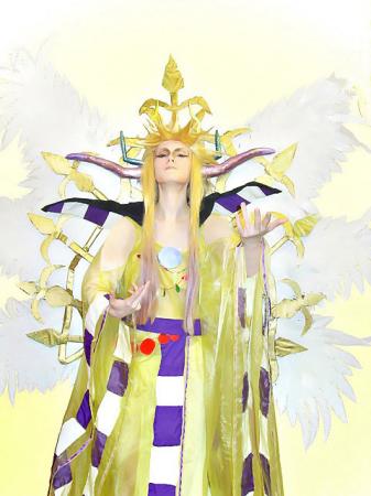 Emperor Mateus from Final Fantasy II worn by Liliana